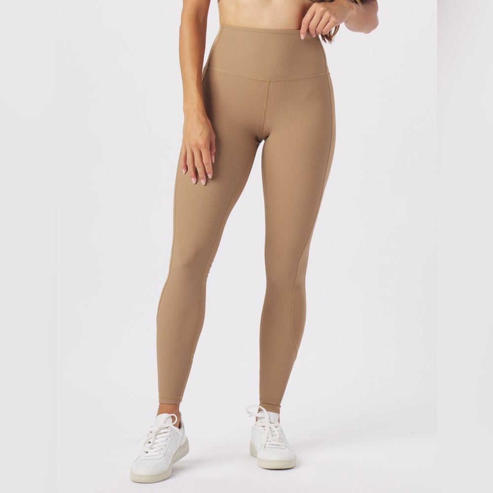 Glyder Directional Legging NWOT